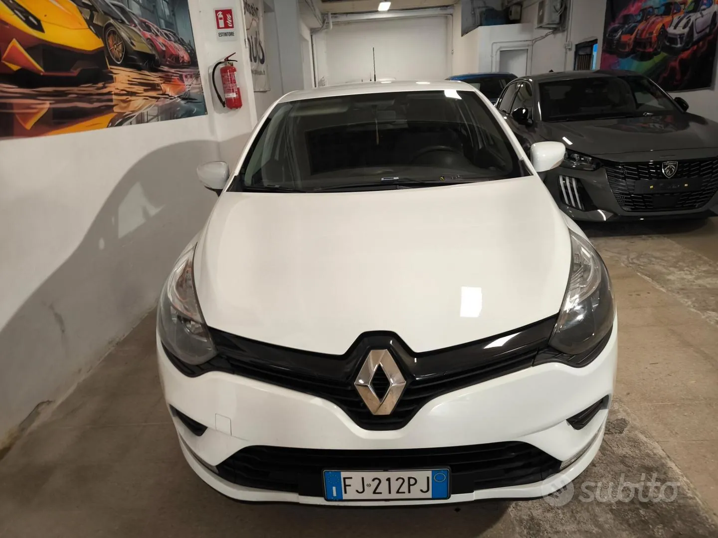 Renault Clio 2017 photo 2