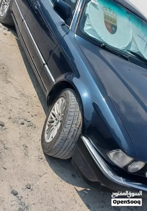 BMW 7 Series 1992 photo 2