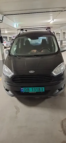 Ford Transit Courier 2016 photo 5