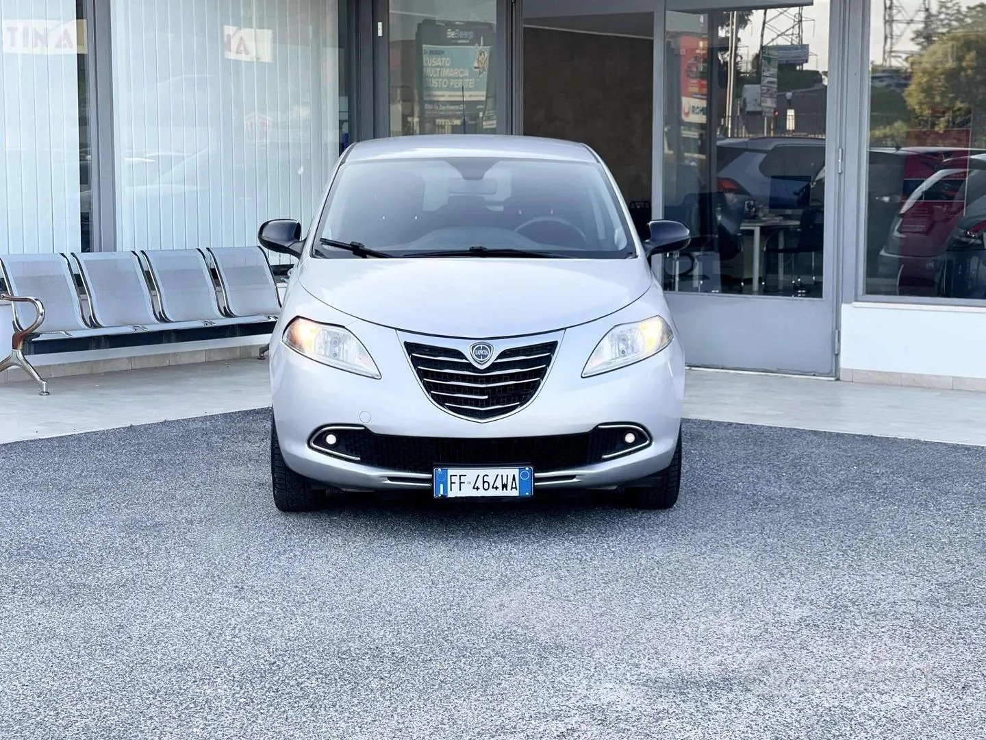Lancia Ypsilon 2014 photo 2
