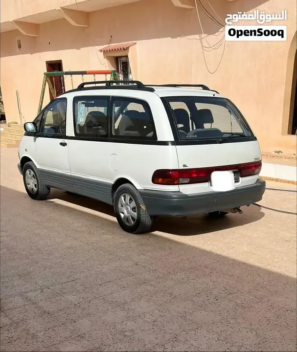 Toyota Previa 2000 photo 4