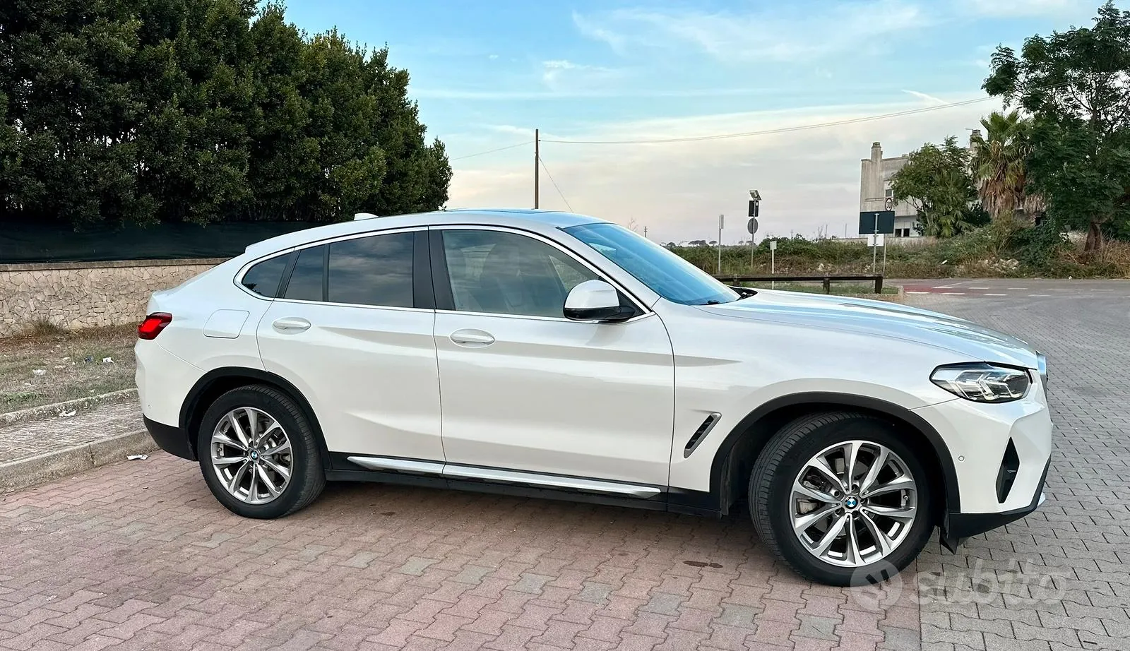 BMW X4 2022 photo 3