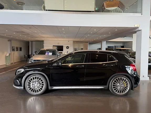 Mercedes-Benz Gla250 2016 photo 2