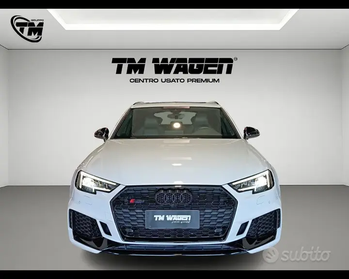 Audi A4 2019 photo 2