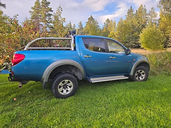 Mitsubishi L200