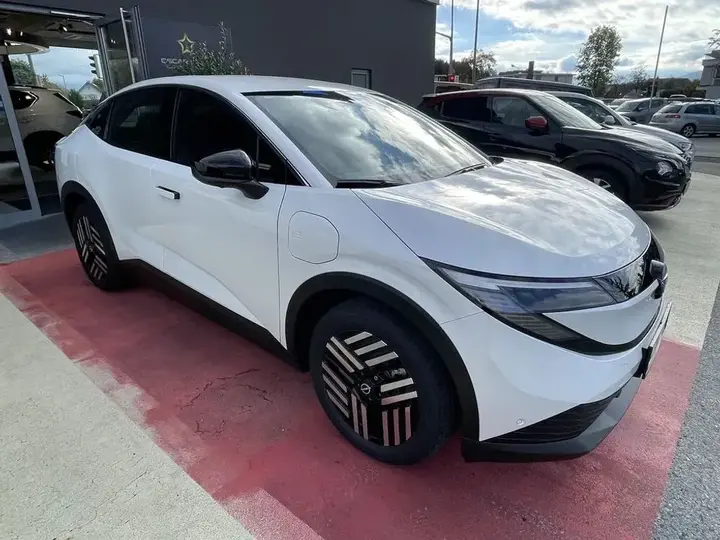 Nissan Leaf photo 3