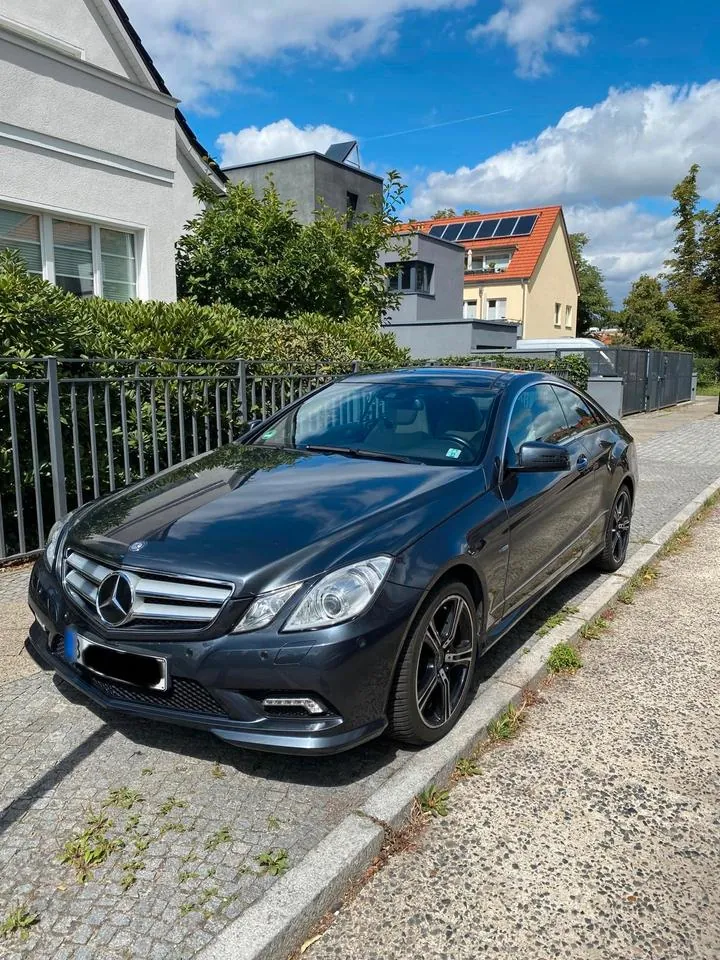 Mercedes-Benz 350 Coupé