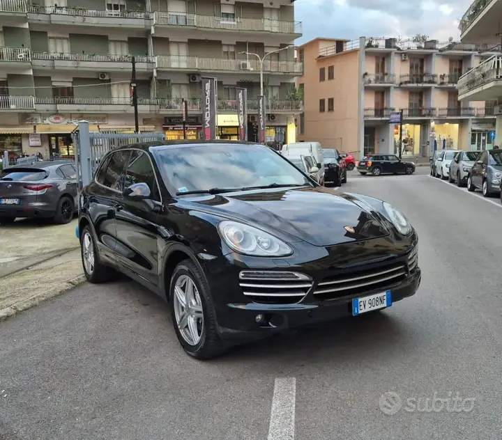 Porsche Cayenne 2014 photo 2