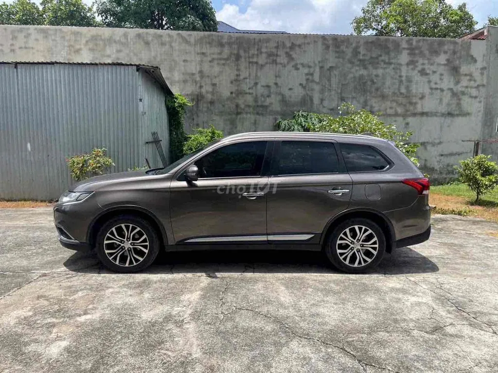 Mitsubishi Outlander 2019 photo 4