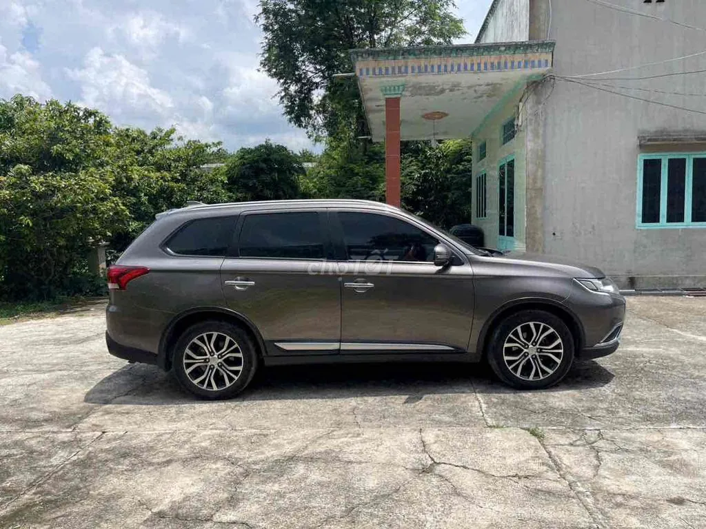 Mitsubishi Outlander 2019 photo 5