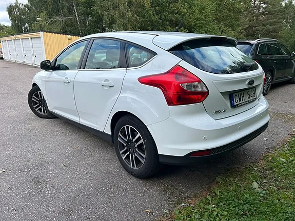 Ford Focus 2013 photo 4