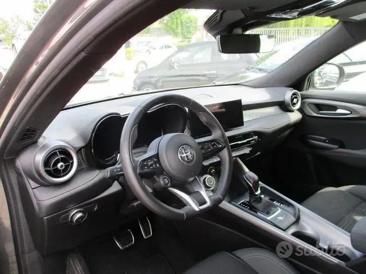 Alfa Romeo Tonale 2024 photo 5