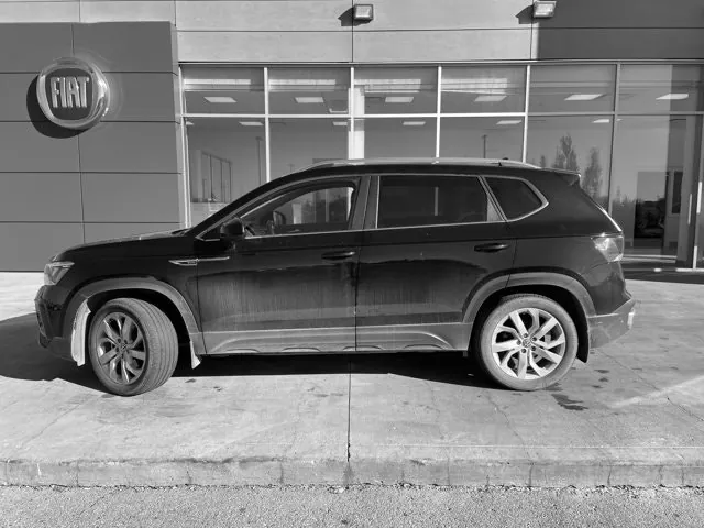 Volkswagen Taos 2022 photo 2