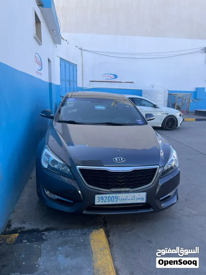 Kia Cadenza 2012 photo 2