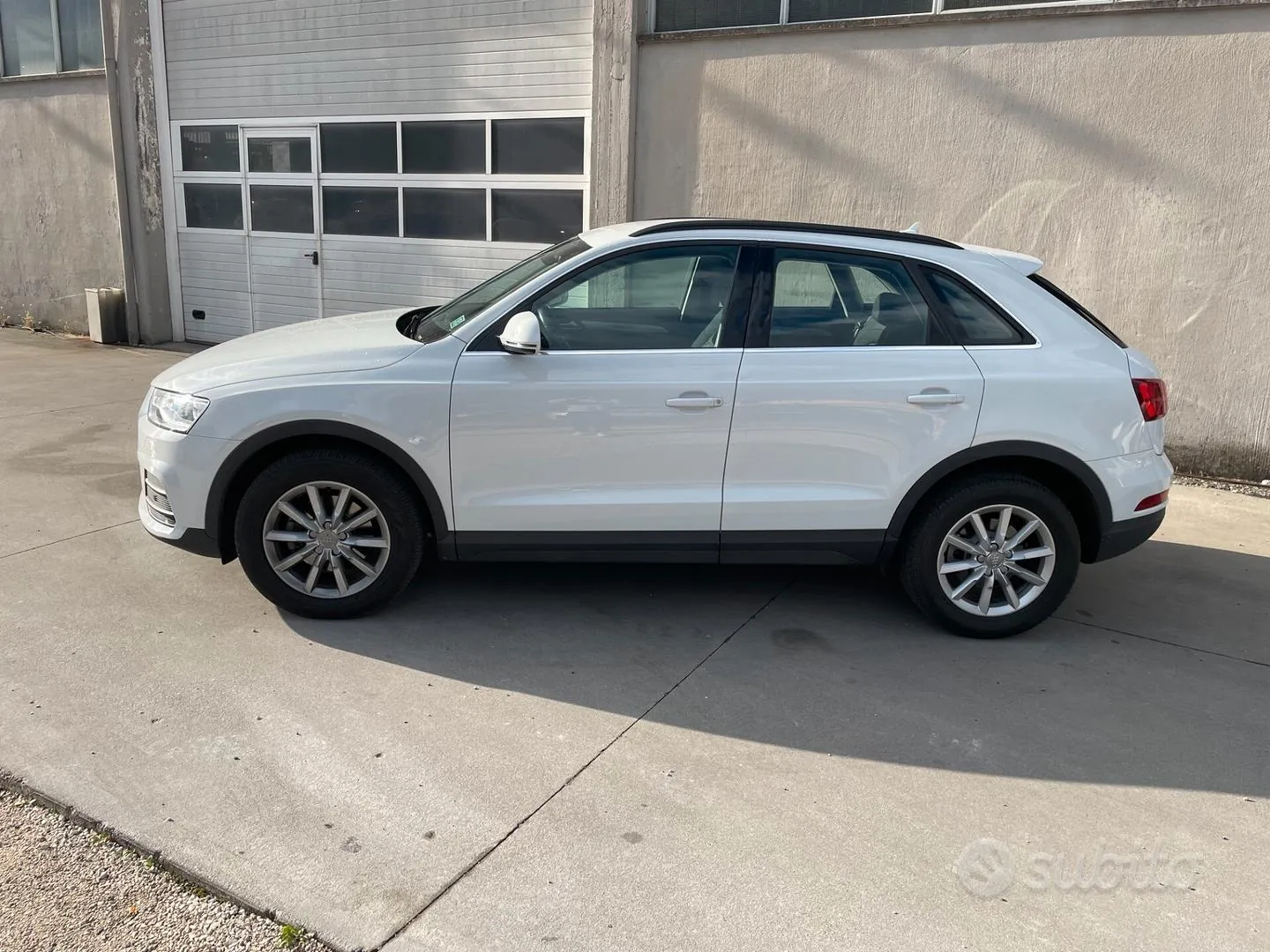 Audi Q3 2018 photo 2