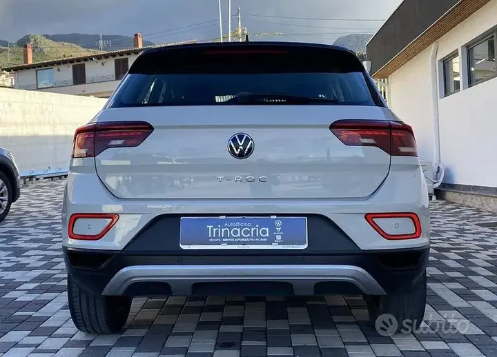 Volkswagen T-Roc Life 2022 photo 5