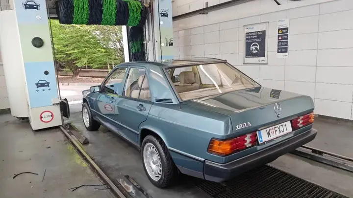Mercedes-Benz 190