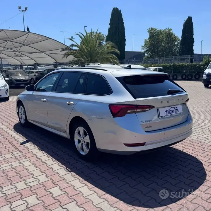 Skoda Octavia 2023 photo 5
