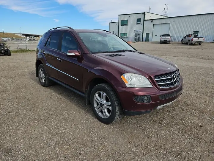 Mercedes-Benz M-Class 2008 photo 2