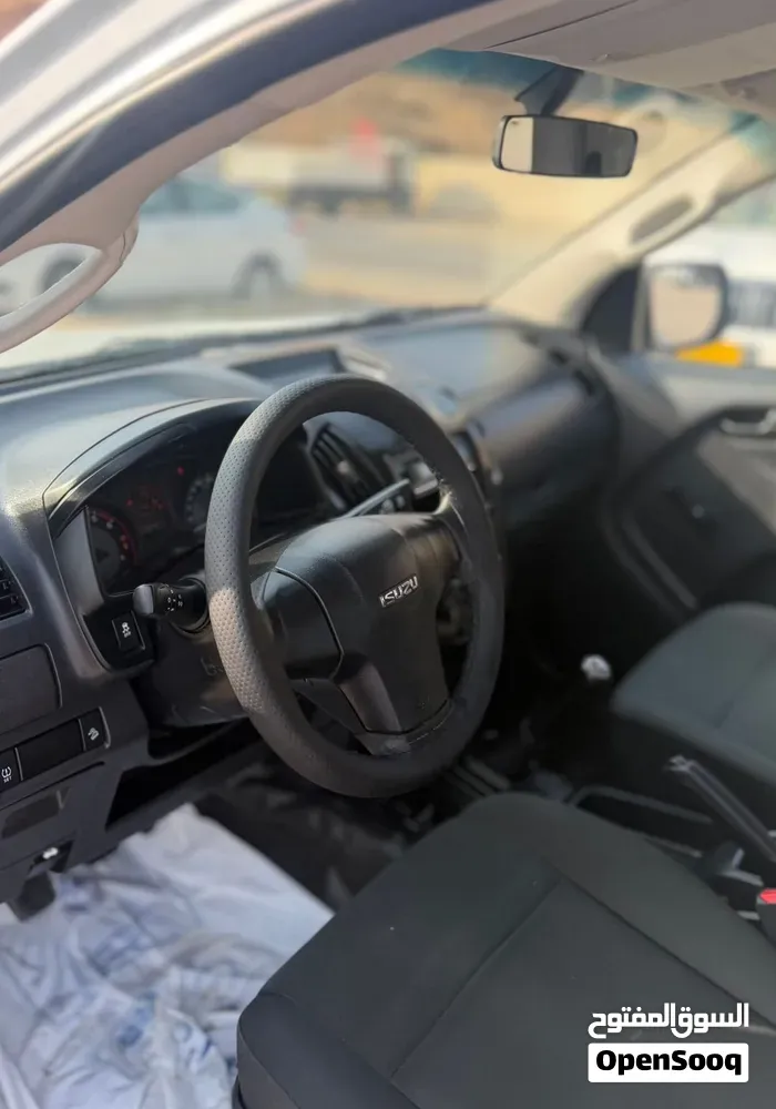 Isuzu D-Max 2022 photo 3