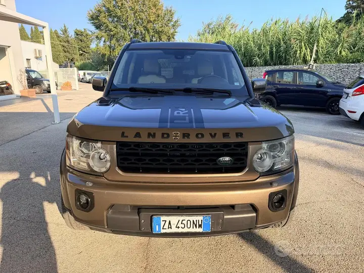 Land Rover Discovery 2012 photo 3