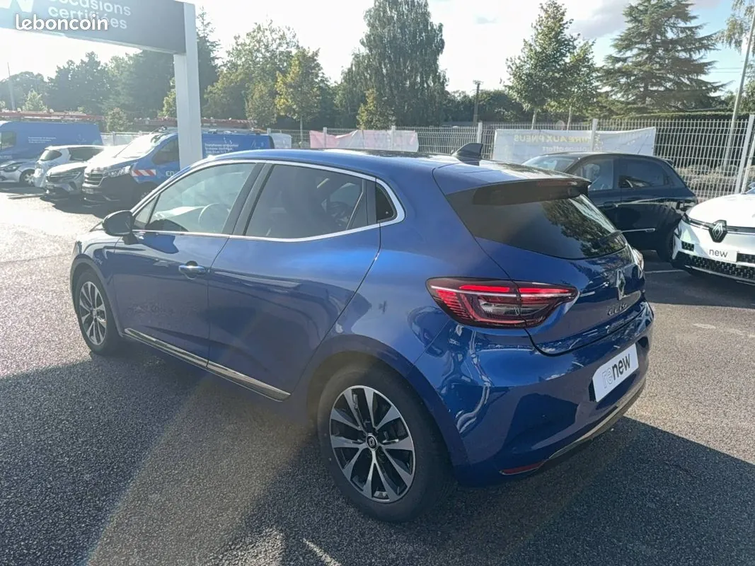 Renault Clio 2023 photo 3