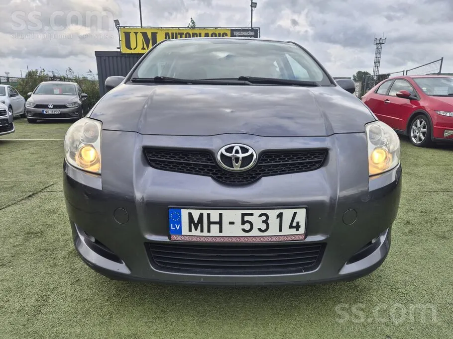 Toyota Auris 2007 photo 2