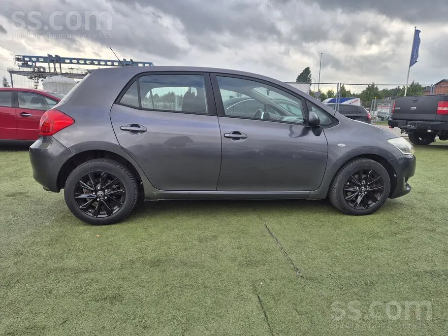 Toyota Auris 2007 photo 4