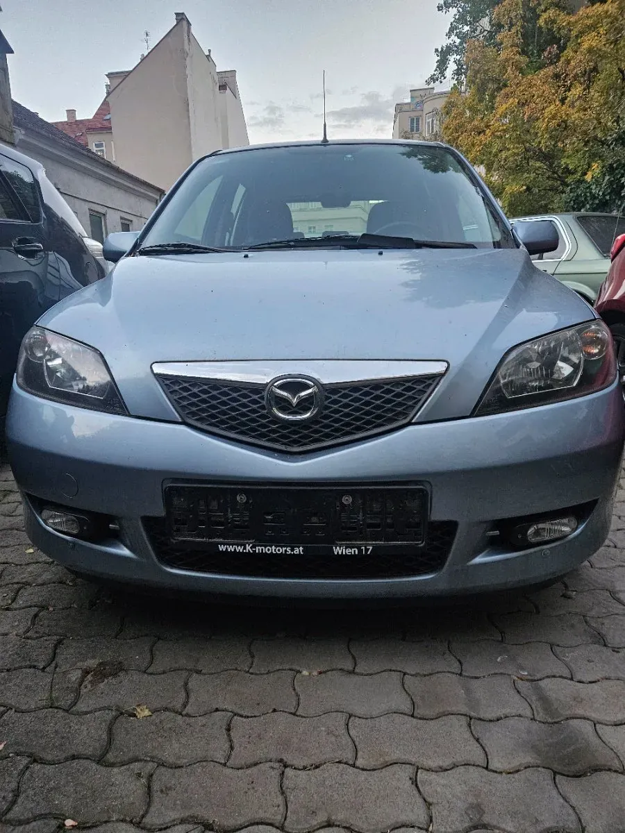 Mazda Mazda2