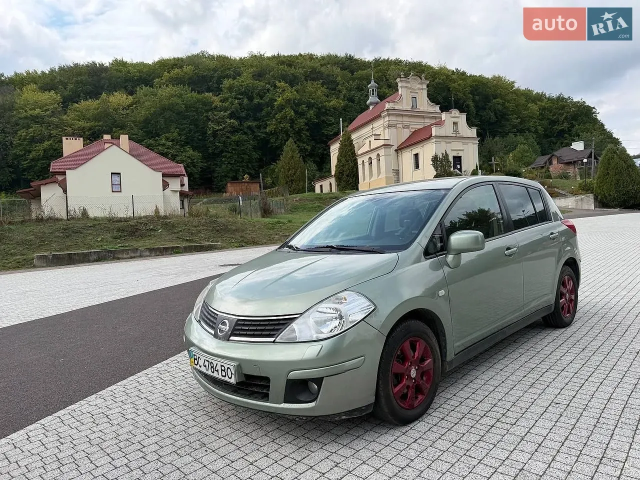 Nissan Tiida