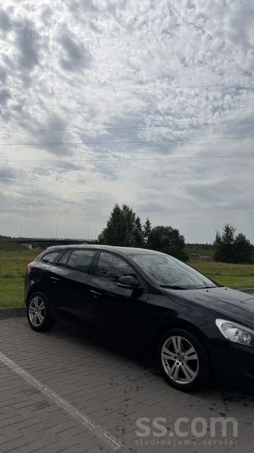 Volvo V60 2013 photo 3