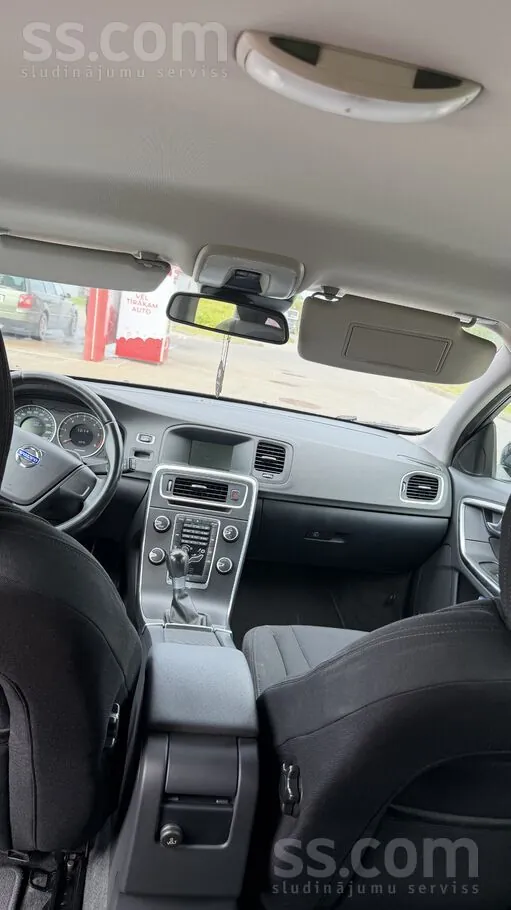 Volvo V60 2013 photo 5