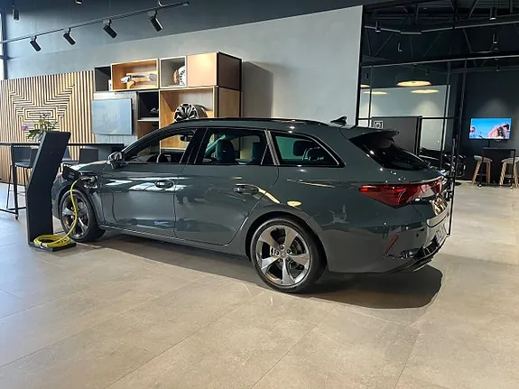 Cupra Leon 2026 photo 2