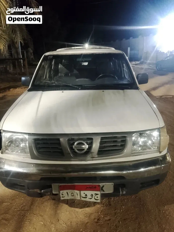 Nissan Pickup 2009 photo 2