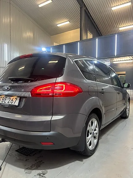 Ford S-Max 2015 photo 4