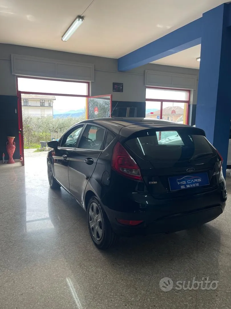 Ford Fiesta 2009 photo 4