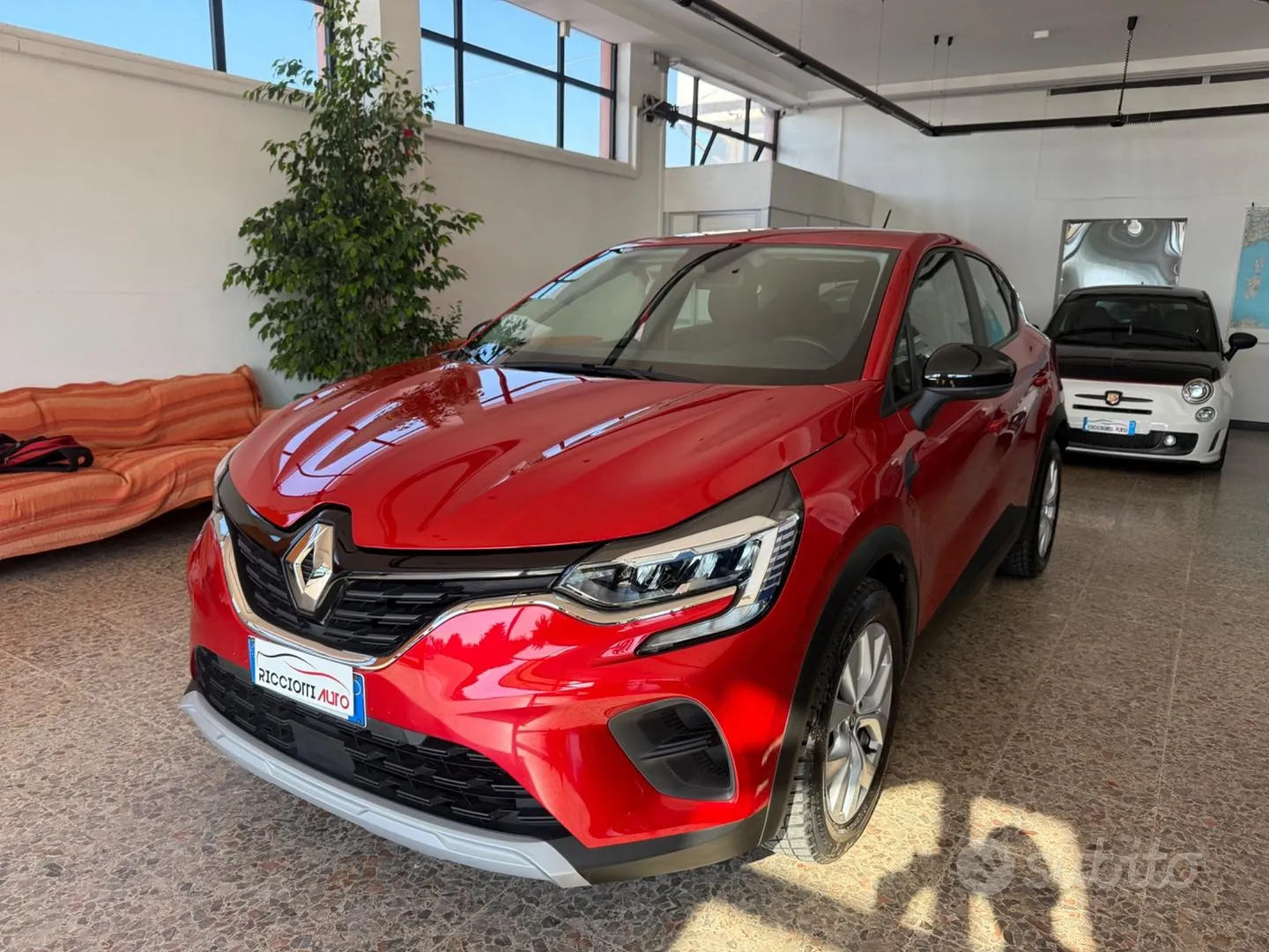 Renault Captur 2022 photo 2