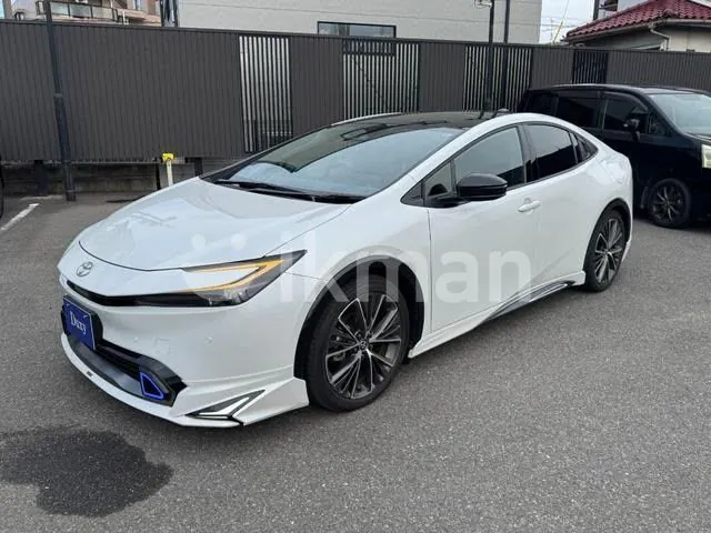 Toyota Prius 2026 photo 2