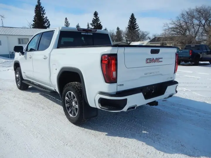 GMC Sierra 1500 2026 photo 3