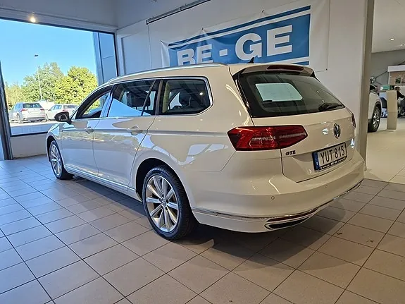 Volkswagen Passat 2018 photo 3