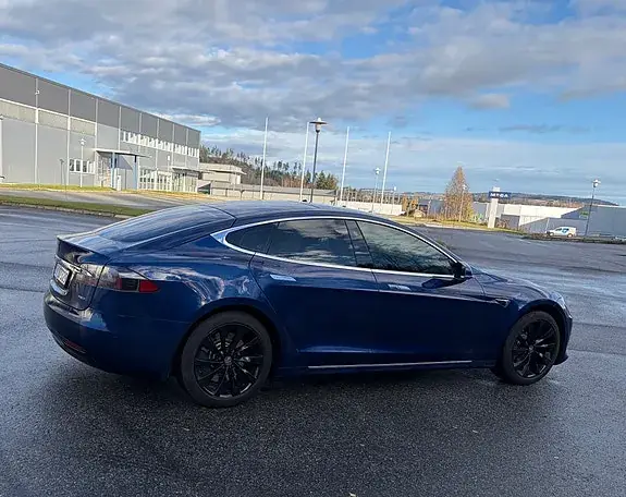 Tesla Model S 2018 photo 3