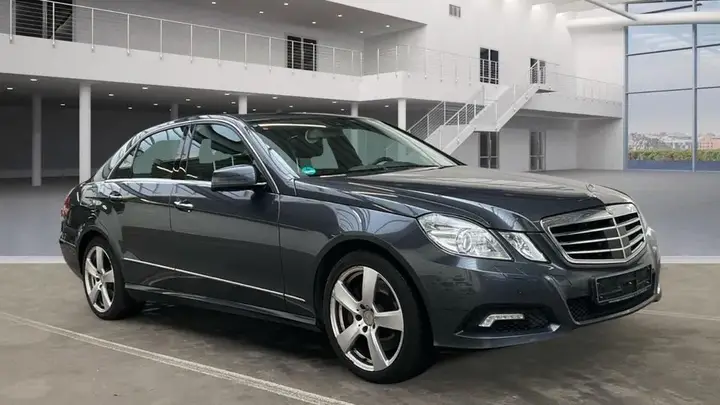 Mercedes-Benz E 500