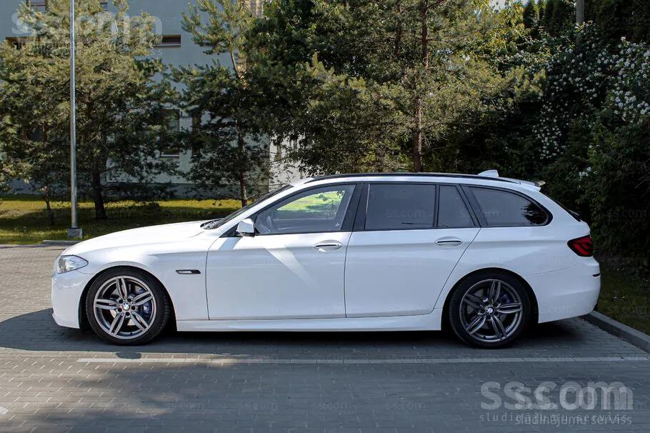 BMW 530 2011 photo 4