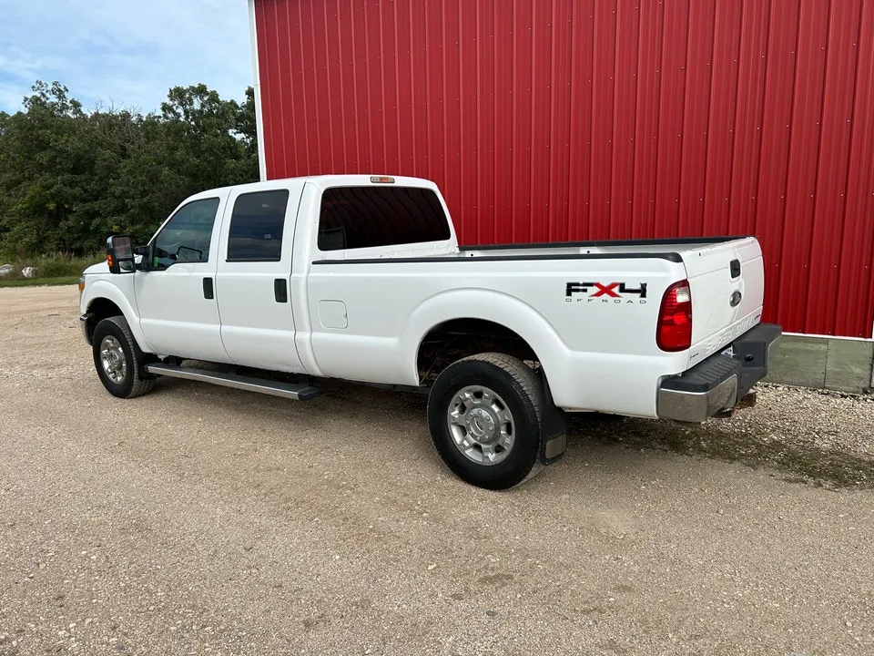 Ford F350 2014 photo 2
