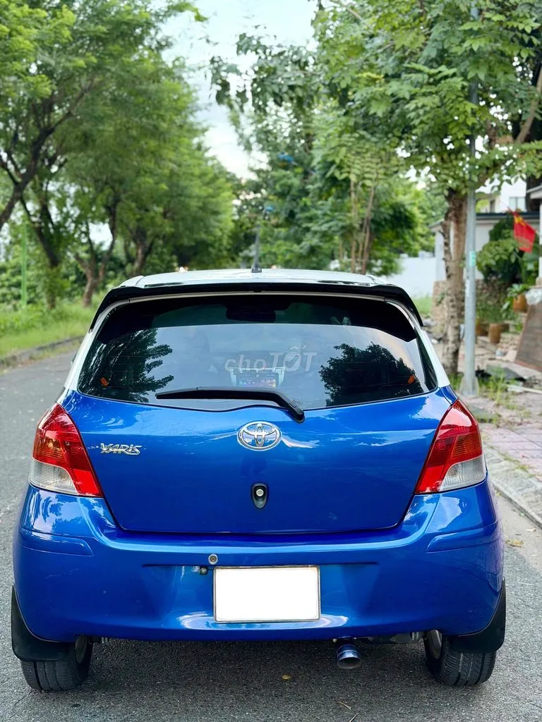 Toyota Yaris 2012 photo 5