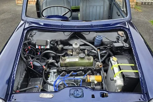 Morris 1100