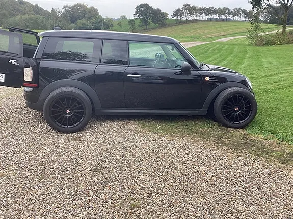 Mini Clubman One 2011 photo 4