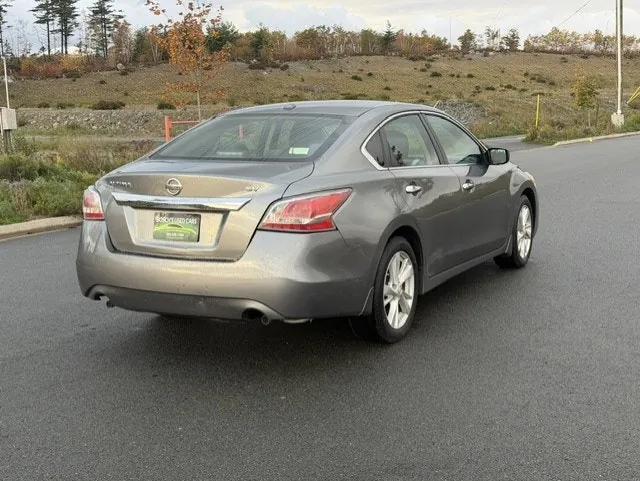 Nissan Altima 2015 photo 4
