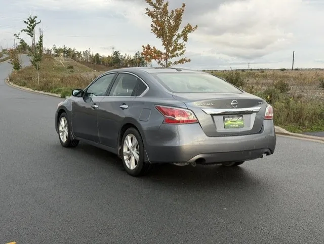 Nissan Altima 2015 photo 2