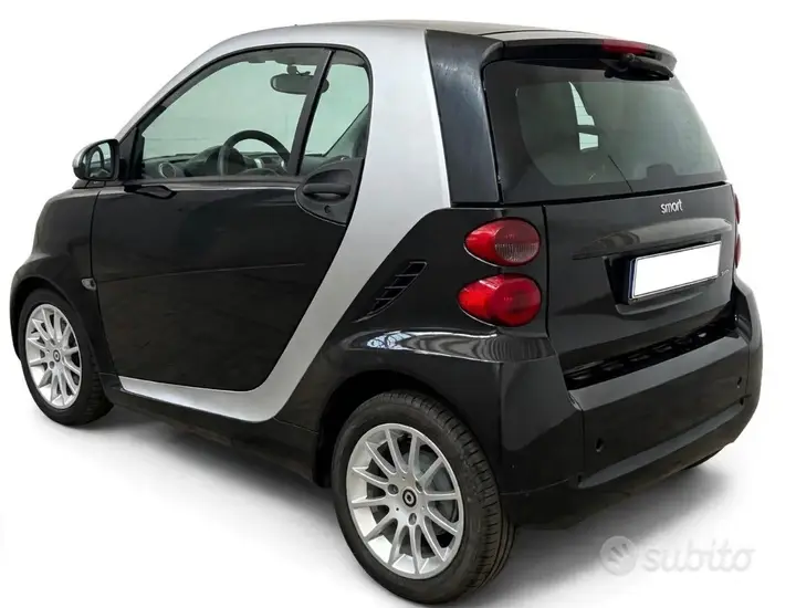 Smart Fortwo 2011 photo 4